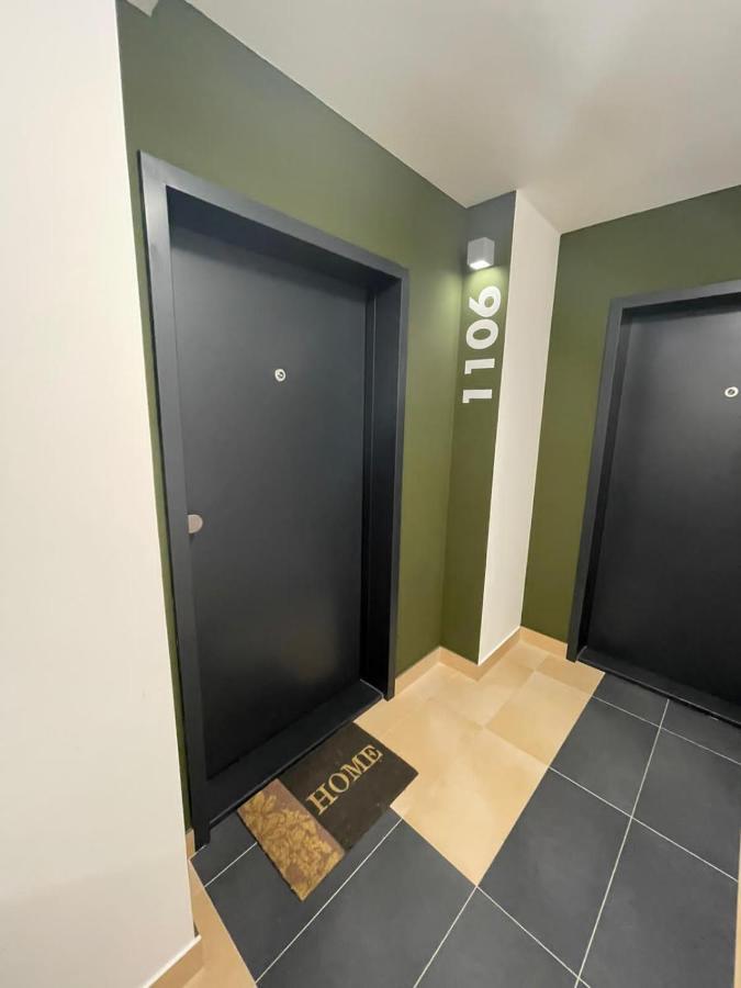 New Luxury Centre With Panoramic View, Free Parking Apartmán Bratislava